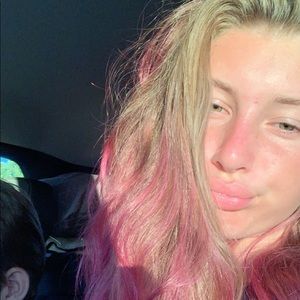 Meet your Posher, Olivia